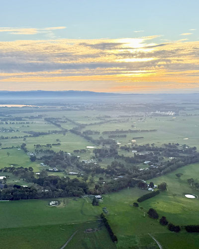 Big-Sky-Helicopters-400x500px-landing-latrobe-west-12